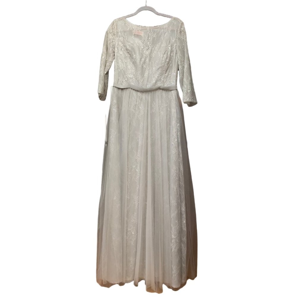 Beautiful Silver Lace/Tulle Formal Dress